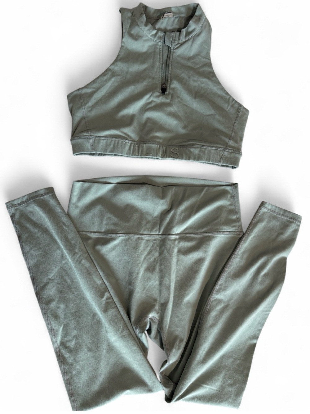 ILUS Sage Green Zip Front Sports Bra & High Rise Leggings Set XL